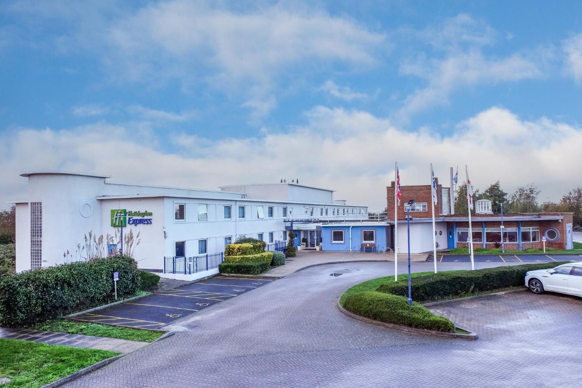 Holiday Inn Express Ramsgate - Minster By Ihg Dış mekan fotoğraf