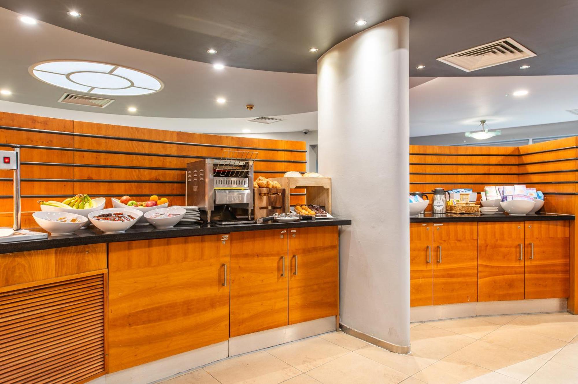 Holiday Inn Express Ramsgate - Minster By Ihg Dış mekan fotoğraf